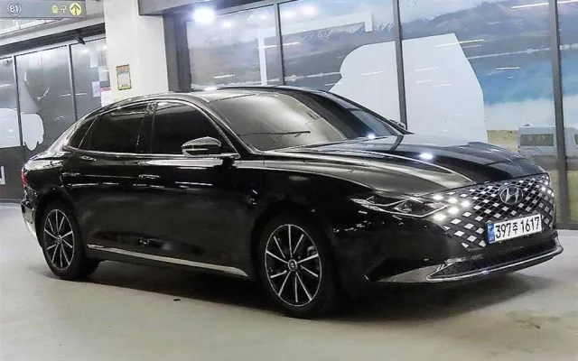 그랜저 중고차 더 뉴 그랜저 IG 3.3 프리미엄 초이스 매물 사진 8 - 2022/01 48,373km